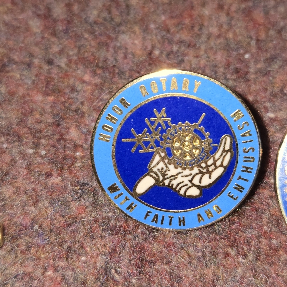 Lapel Pin Lot Of 5 Rotary Wounded Warrior Amador Elks - Picture 3 of 6
